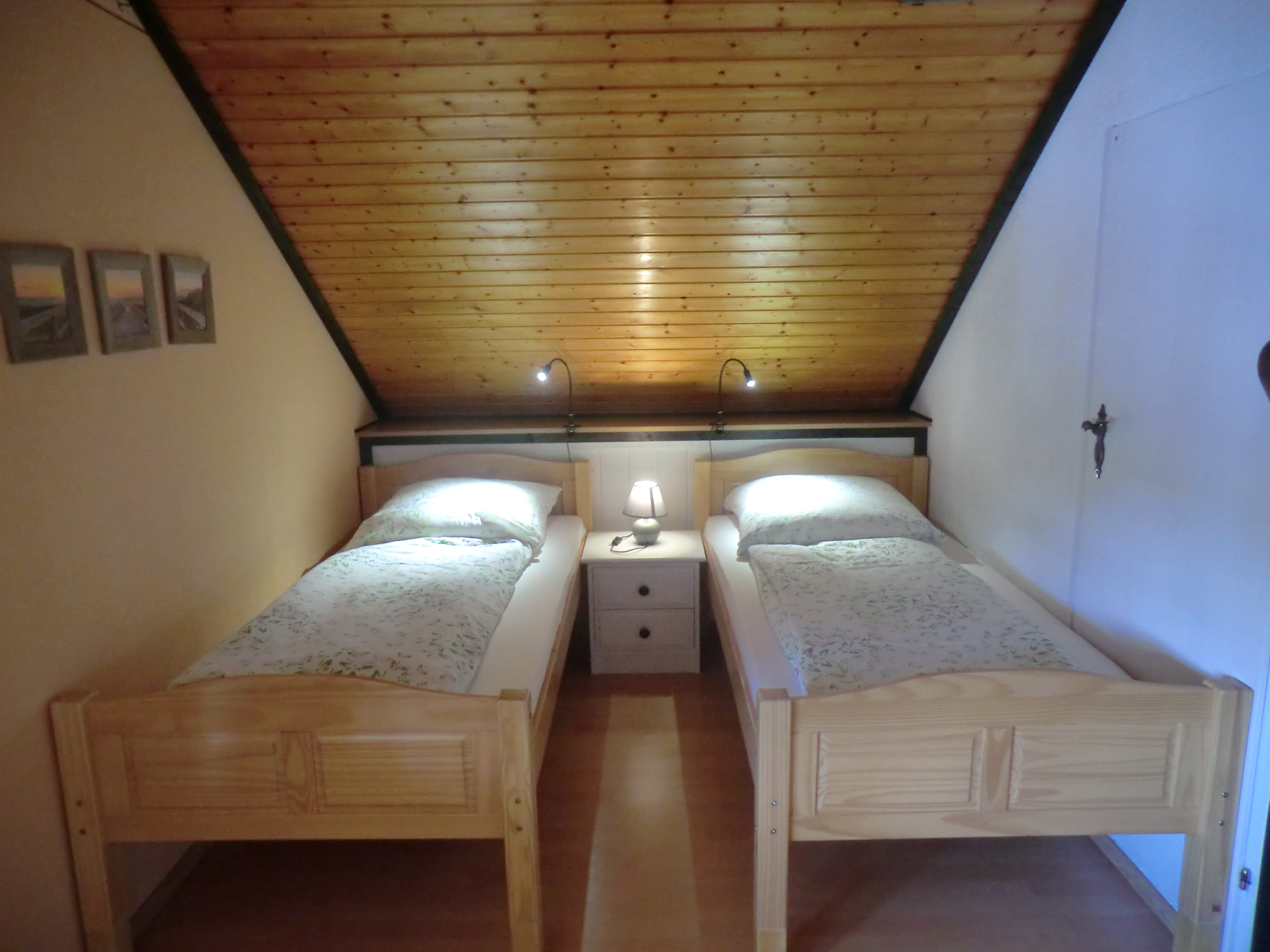 Schlafzimmer mit Einzelbetten